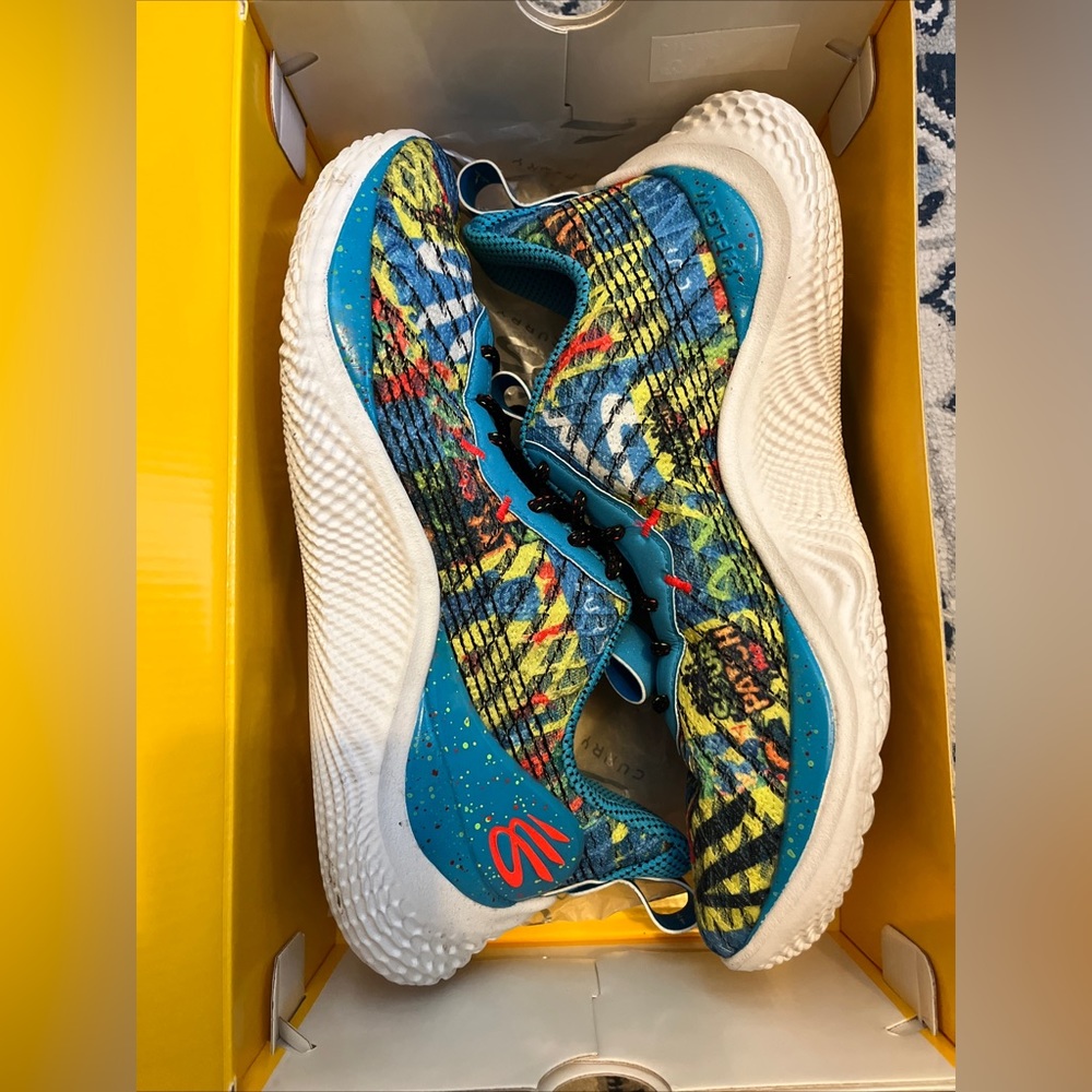Under Armour Curry 10 Flow Sour Patch Kids size 11